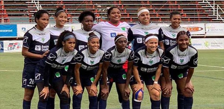 El seleccionado Bob Soccer, líderes indiscutidas de la Liga Femenina de Fútbol.