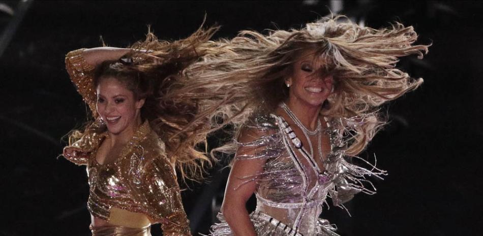 Shakira y Jennifer López durante su actuación en el Superbowl