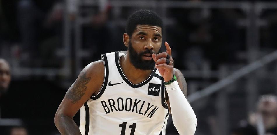 Kyrie Irving ha estado afectado por lesiones en su primera temporada con los Nets de Brooklyn.