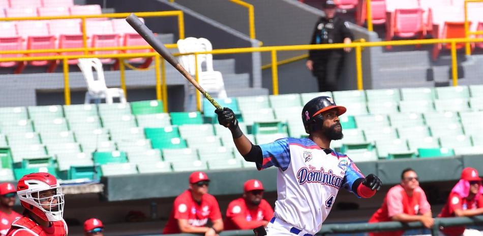 Wilkin Castillo al momento de conectar su decisivo cuadrangular contra los Astronautas de Panamá.