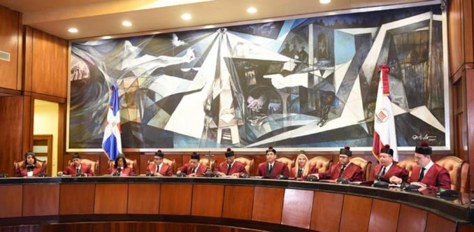 Los magistrados miembros del pleno del Tribunal Constitucional en audiencia. LISTÍN DIARIO