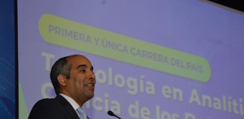 El rector del ITLA, José Armando Tavarez, durante el evento.