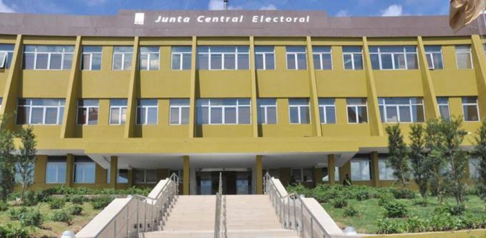 La JCE se prepara para las elecciones del próximo domingo 16 de febrero. Foto archivo LISTÍN DIARIO