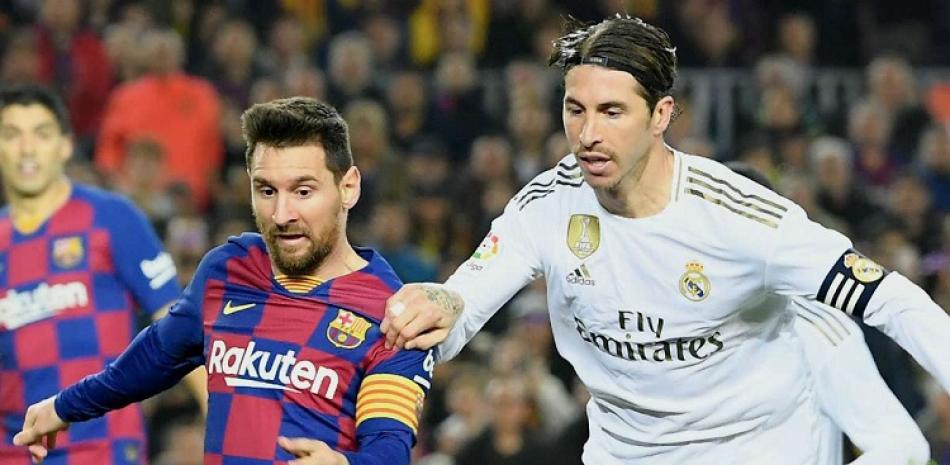 Lionel Messi y el Barcelona chocan en otro clásico del fútbol español con el Real Madrid.