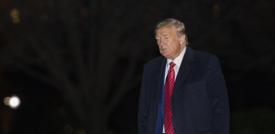 Donald Trump, presidente de Estados Unidos llegando a la Casa Blanca el viernes 28 de febrero. Foto: AP.