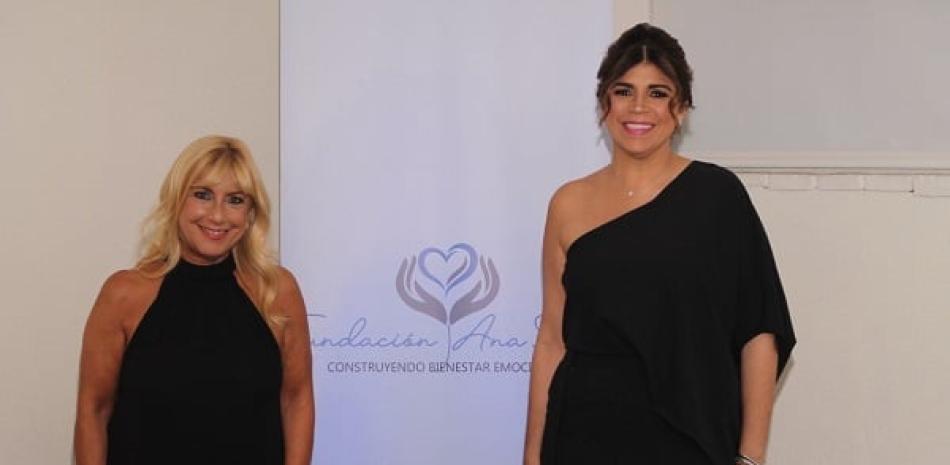 La experta argentina Patricia Faur y la doctora Ana Simó en el lanzamiento de la fundación.