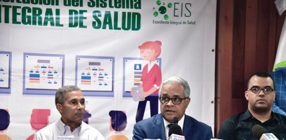 El ministro de Salud Pública, Rafael Sánchez Cárdenas, dio a conocer ayer el segundo caso confirmado de coronavirus en el país. GLAUCO MOQUETE