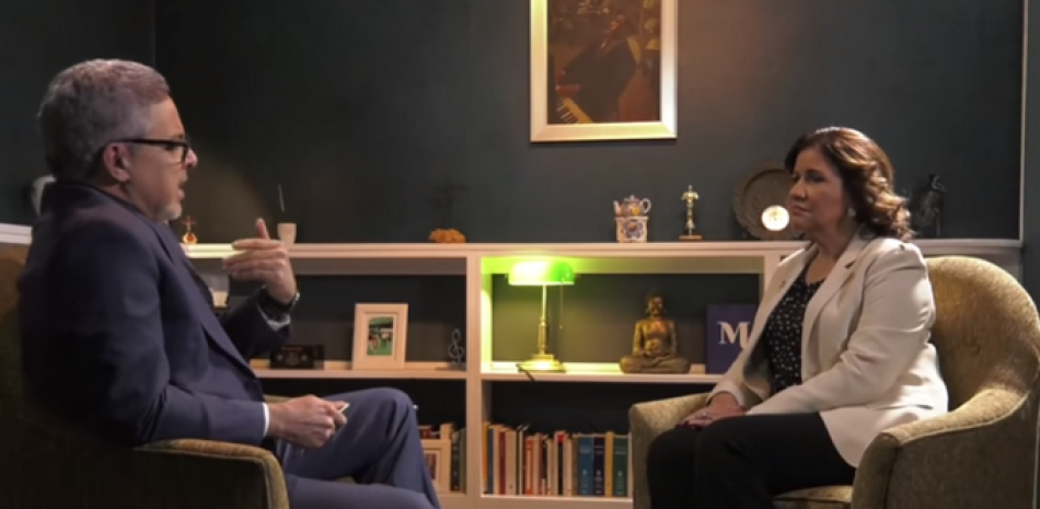 Captura de la entrevista de Pablo McKinney con la vicepresidenta de la República Margarita Cedeño.