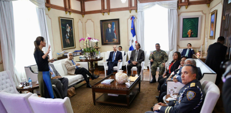 Fotografía de la reunión de representantes de salud con el presidente de la República, Danilo Medina.
