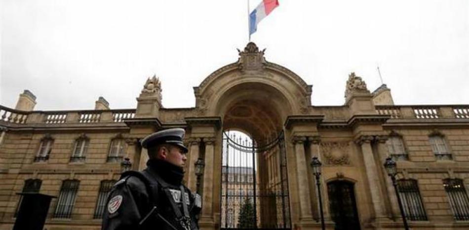 Fotografía del palacio Elíseo de París, Francia.