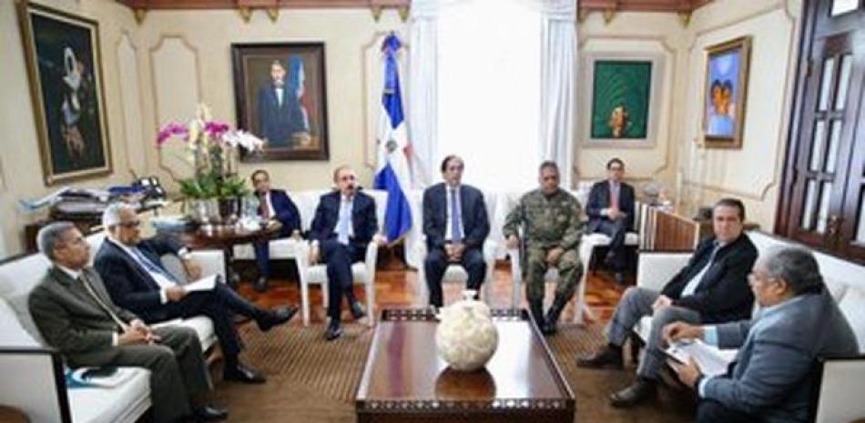 Fotografía de la reunión de este jueves 12 de marzo en Palacio Nacional/ Twitter Presidencia.