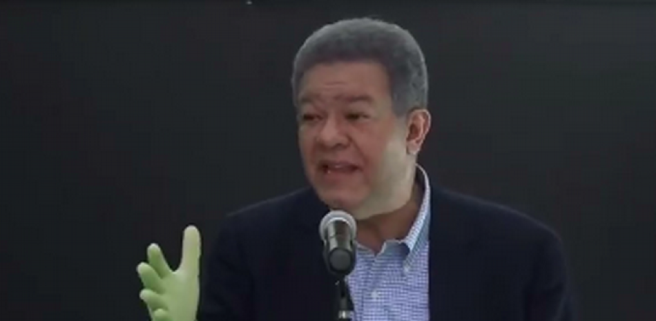 Captura de transmisión en vivo de Leonel Fernández.