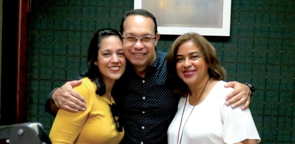 Cinthia Ortiz, Reynaldo Infante y Zobeida Ramírez, las voces de “Camino al sol”