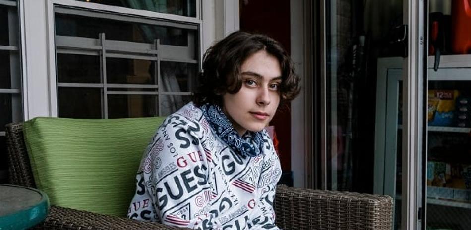 Jack McMorrow, de 14 años, en su casa en Queens el 11 de mayo de 2020. (Gabriela Bhaskar/The New York Times)