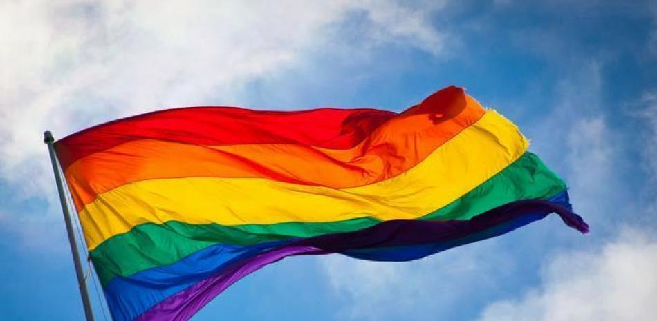Bandera del orgullo gay. / Listín
