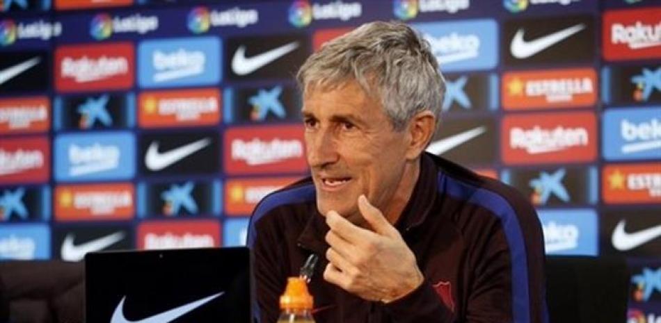El entrenador del FC Barcelona, Quique Setién, en rueda de prensa