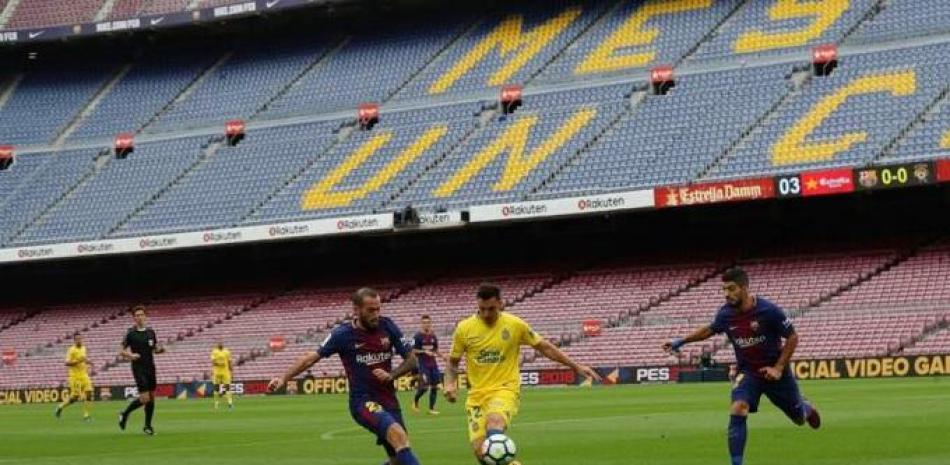Foto de archivo de un partido disputado sin público entre el FC Barcelona y Las Palmas. Fuente: El Economista.