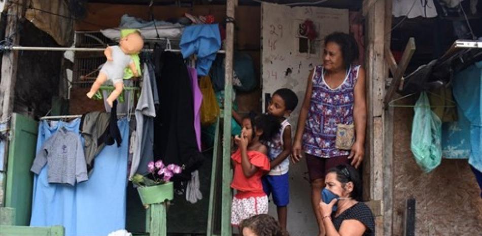 Residentes en las favelas de Río de Janeiro. Europa Press.