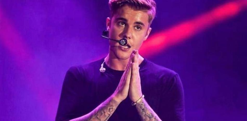 Justin Bieber está en el centro de un huracán. Dos ex-beliebers dieron a conocer  testimonios en los que acusan al canadiense de haberlas violado cuando éstas eran menores de edad.