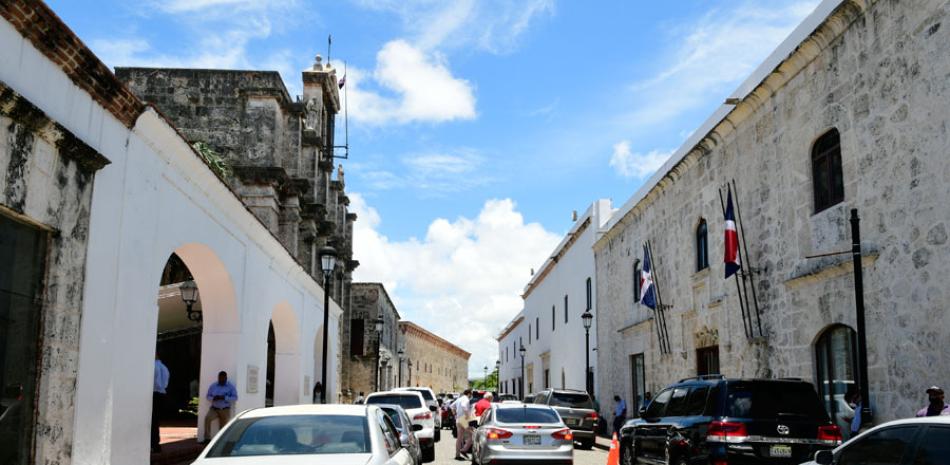 La calle Las Damas, una de las vías emblemáticas de la Ciudad Colonial. VÍCTOR RAMÍREZ /
