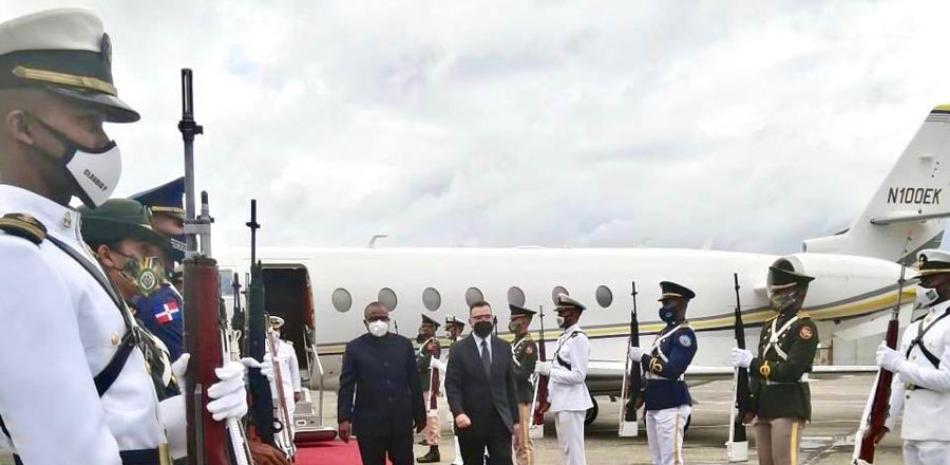 Umaro Sissoco Embalo, presidente de Guinea Bissau, es el primer mandatario en llegar al país.