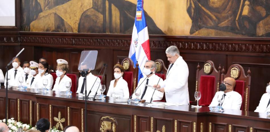 Eduardo Estrella mientras pronunciaba su discurso ayer en la Asamblea Nacional, previo al juramento de Luis Abinader como presidente de la República.