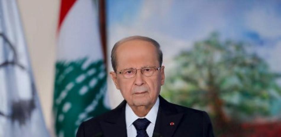 Una imagen proporcionada por la agencia fotográfica libanesa Dalati y Nohra muestra al presidente Michel Aoun pronunciando un discurso televisado para conmemorar el próximo centenario del estado libanés. Dalati y Nohra/AFP.