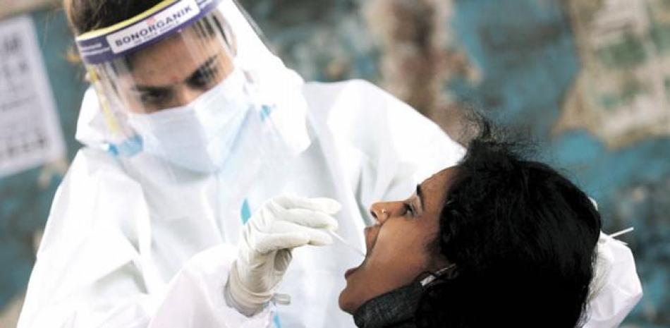 India tuvo 92,605 contagios en tan solo 24 horas. EFE