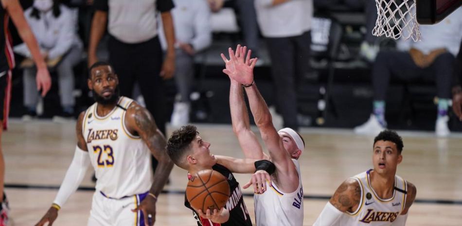 El cuarto juego de la final entre Lakers y el Heat será este martes.