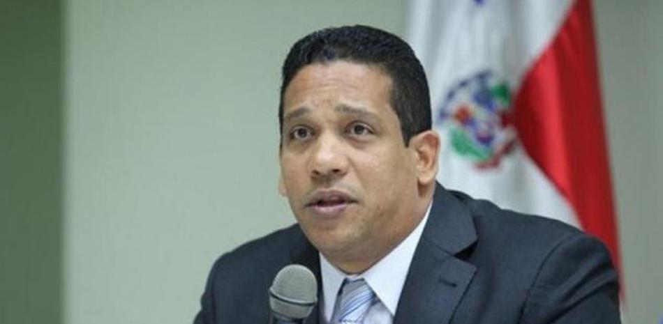 Carlos Pimentel, director de Contrataciones Públicas.