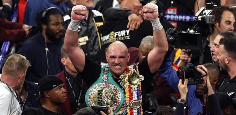 Tyson Fury quiere una unificacion directa de todos los titulos ante su compatriota británico contra Anthony Joshua. (Foto AP)