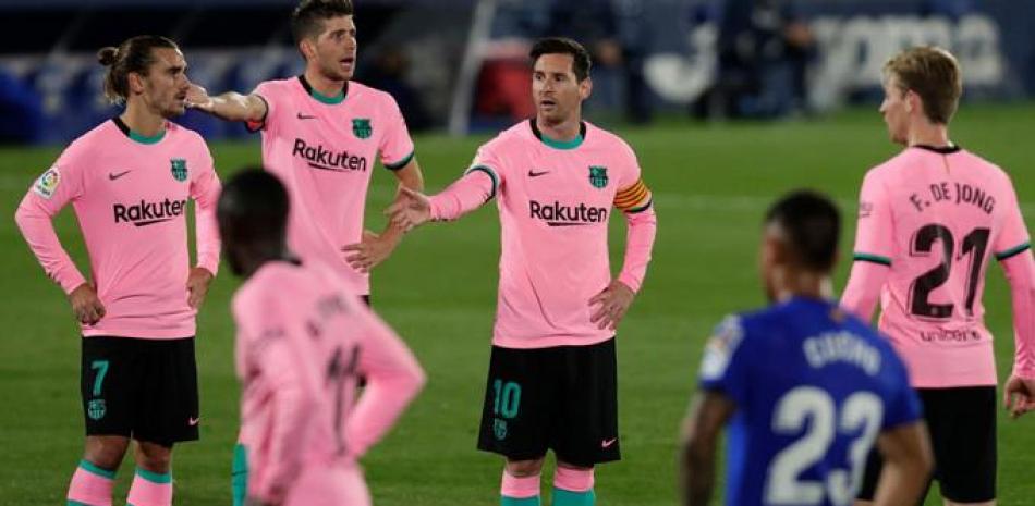 El equipo retuvo a Lionel Messi, pero no ha comenzado bien en la Liga Española