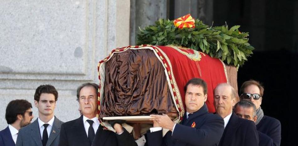 Exhumación de los restos de Francisco Franco, foto de archivo. / EFE