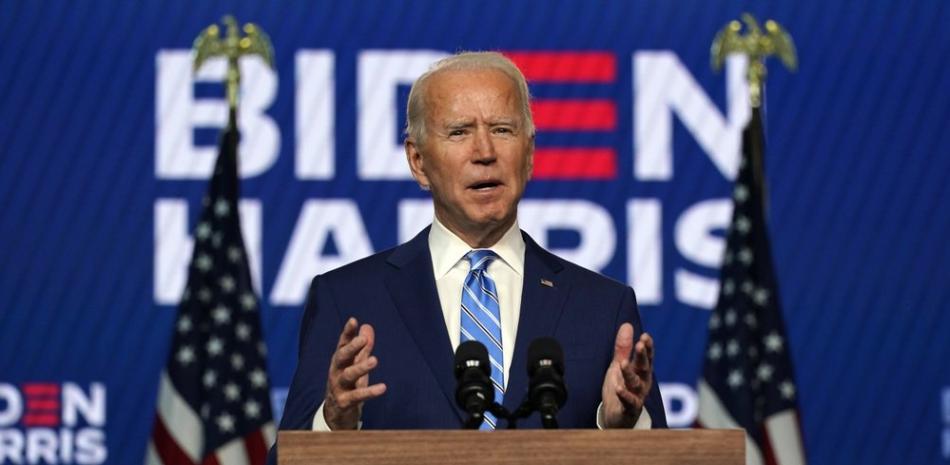 El candidato demócrata a la presidencia Joe Biden habla durante una conferencia el miércoles 4 de noviembre de 2020, en Wilmington, Delaware. (AP Foto/Carolyn Kaster)