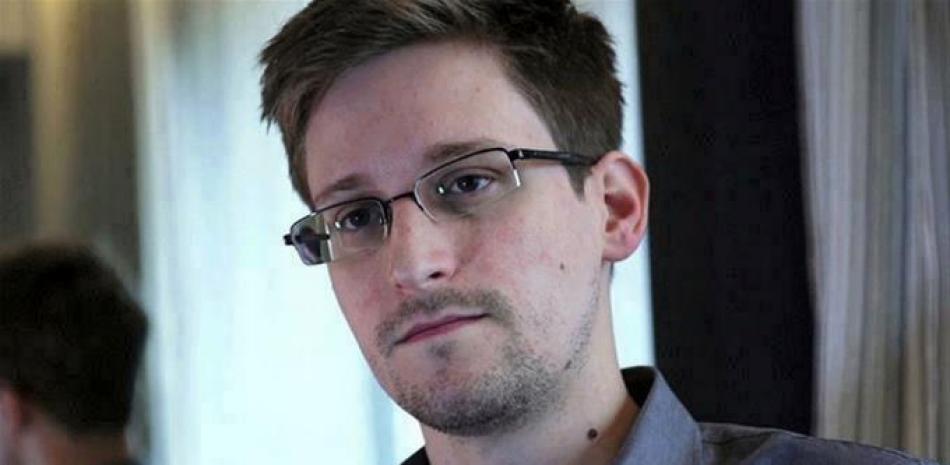 Extécnico de la CIA que trabajó como consultor para la NSA, Edward Snowden, acusado de espionaje por los Estados Unidos. Foto de archivo.