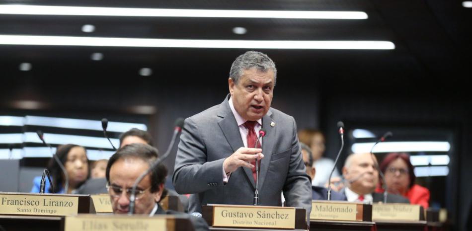 El diputado Gustavo Sánchez, vocero de los legisladores del PLD. Foto de archivo. Cámara de Diputados.