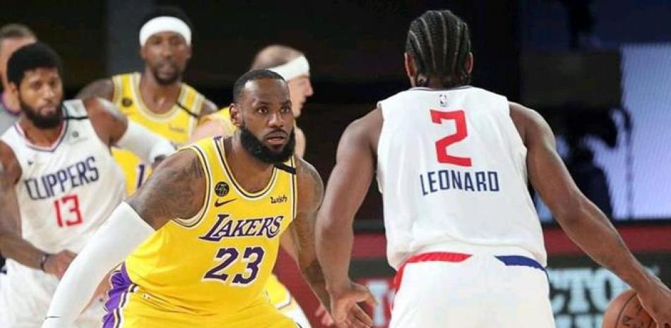 LeBron James y Kawhi Leonard volverán a chocar en el comienzo de la pretemporada de la NBA.