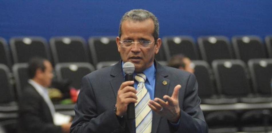 El dominicano Juan Vila, inmortal del deporte y Viceministro de Deportes ha sido electo presidente de la ITTF Américas.