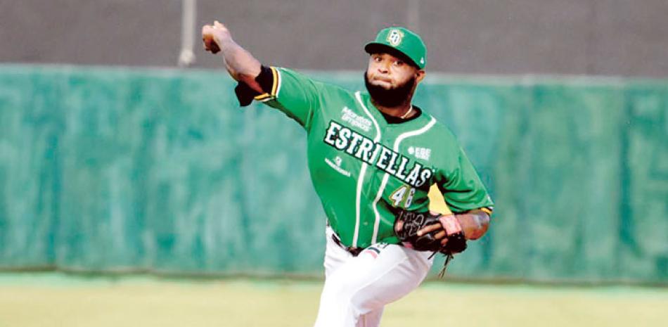 Wirfin Obispo lanzó el sábado y salvó el juego que las Estrellas le ganaron 3-1 a los Toros.