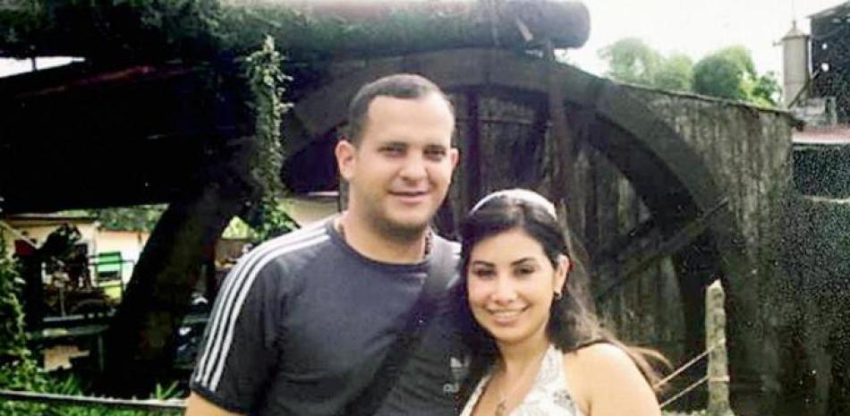 Claudia Patricia Díaz Guillén y su esposo, Adrián José Velásquez Figueroa. Foto: Univisión.