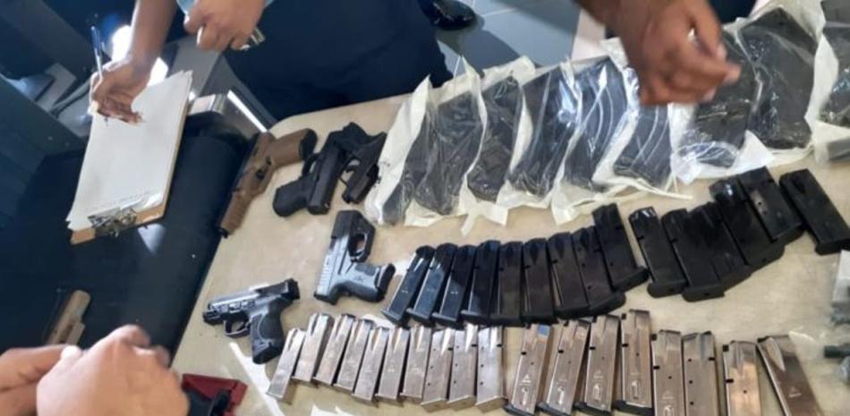 Parte de las armas supuestamente confiscadas.