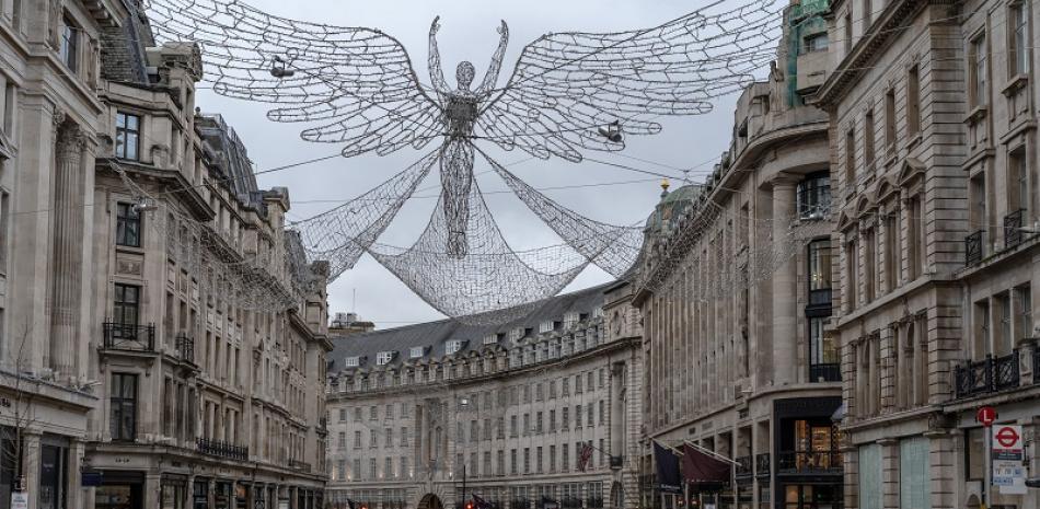 La calle Regent en el centro de Londres casi desierta el lunes 21 de diciembre de 2020. (Andrew Testa/The New York Times)