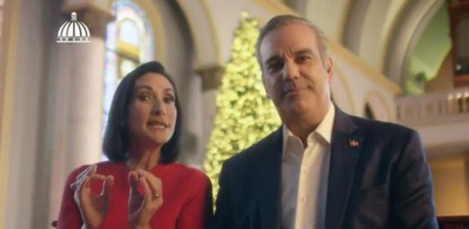 Luis Abinader ofreció junto a su esposa un mensaje a la nación por la Navidad.