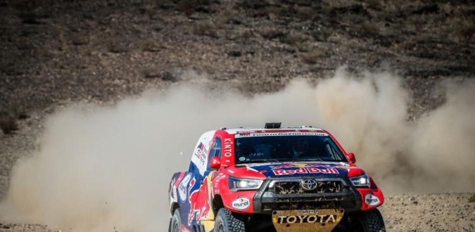 Al Attiyah encabezó el pelotón en la segunda etapa del rally Dakar en la categoría de automóviles.