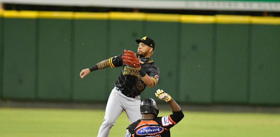 Con su victoria de esta noche, la segunda seguida, las Águilas igualan la serie semifinal B  dos triunfos por bando.