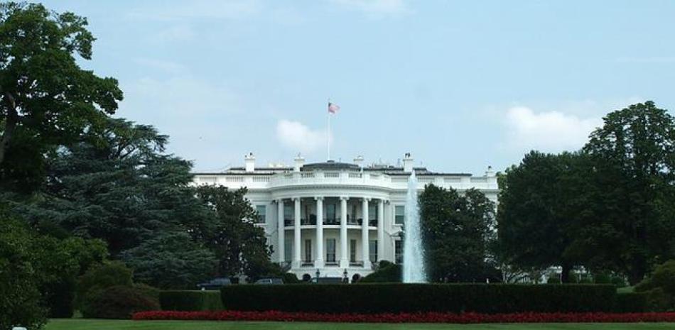 Casa Blanca, fuente externa