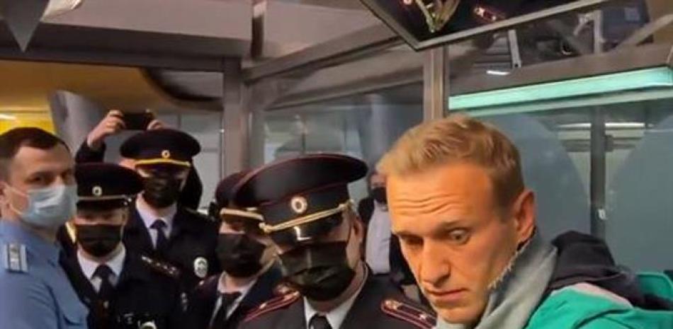 Detención del activista político ruso Alexei Navalni en el aeropuerto de Moscú
