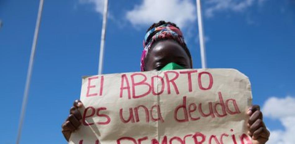 En un comunicado conjunto, las organizaciones rechazan la iniciativa de reforma constitucional al artículo 67 que pretende "prohibir cualquier forma de interrupción de la vida del que está por nacer por tratarse de una iniciativa que violenta los derechos humanos de las mujeres en Honduras". EFE/ Orlando Barría