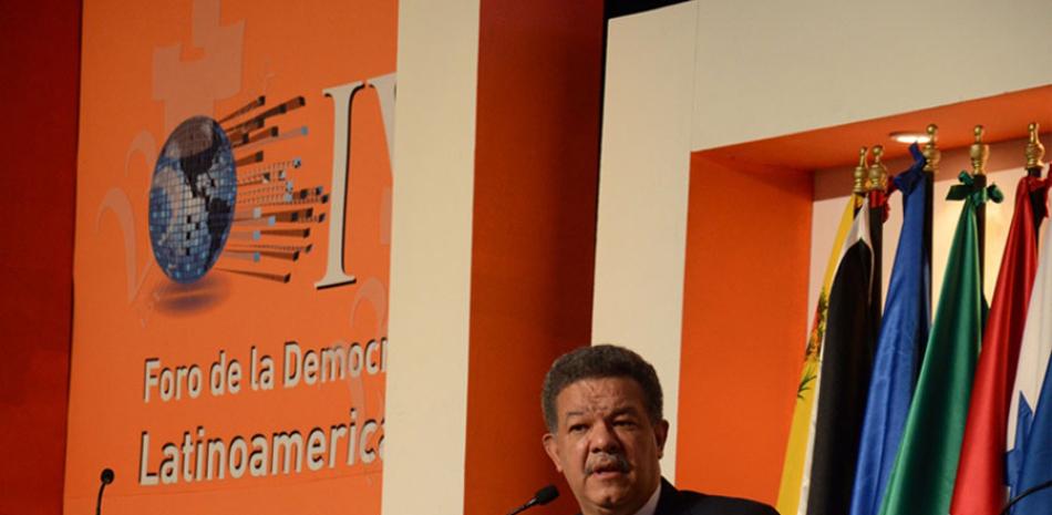 Leonel Fernández durante su intervención en el foro.