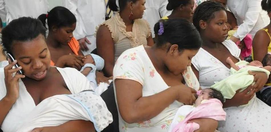 Mario Lama, director del SNS, informó ayer que el 27% de todos los nacimientos ocurridos en hospitales públicos el año pasado fue de madres haitianas. ARCHIVO/LISTÍN DIARIO